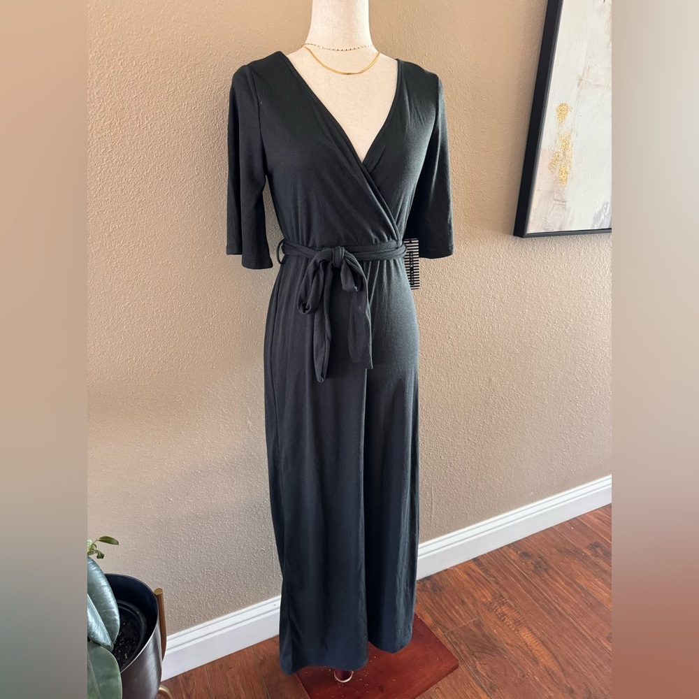 Wide leg stretchy classy chic jumpsuit - Picture 5 of 12